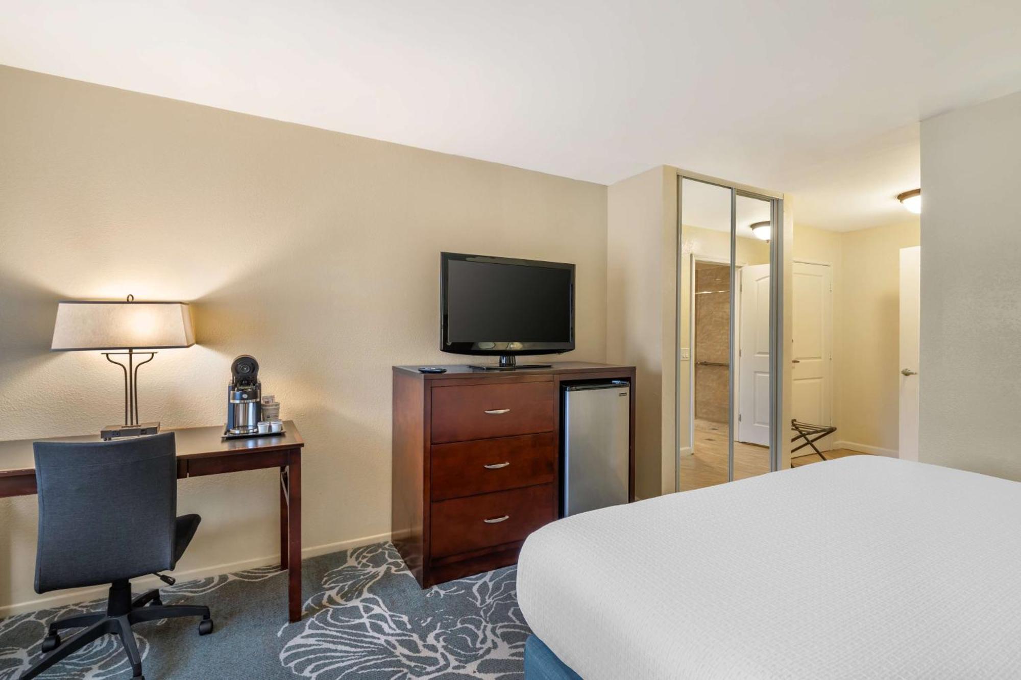 Best Western Plus Carpinteria Inn Ngoại thất bức ảnh
