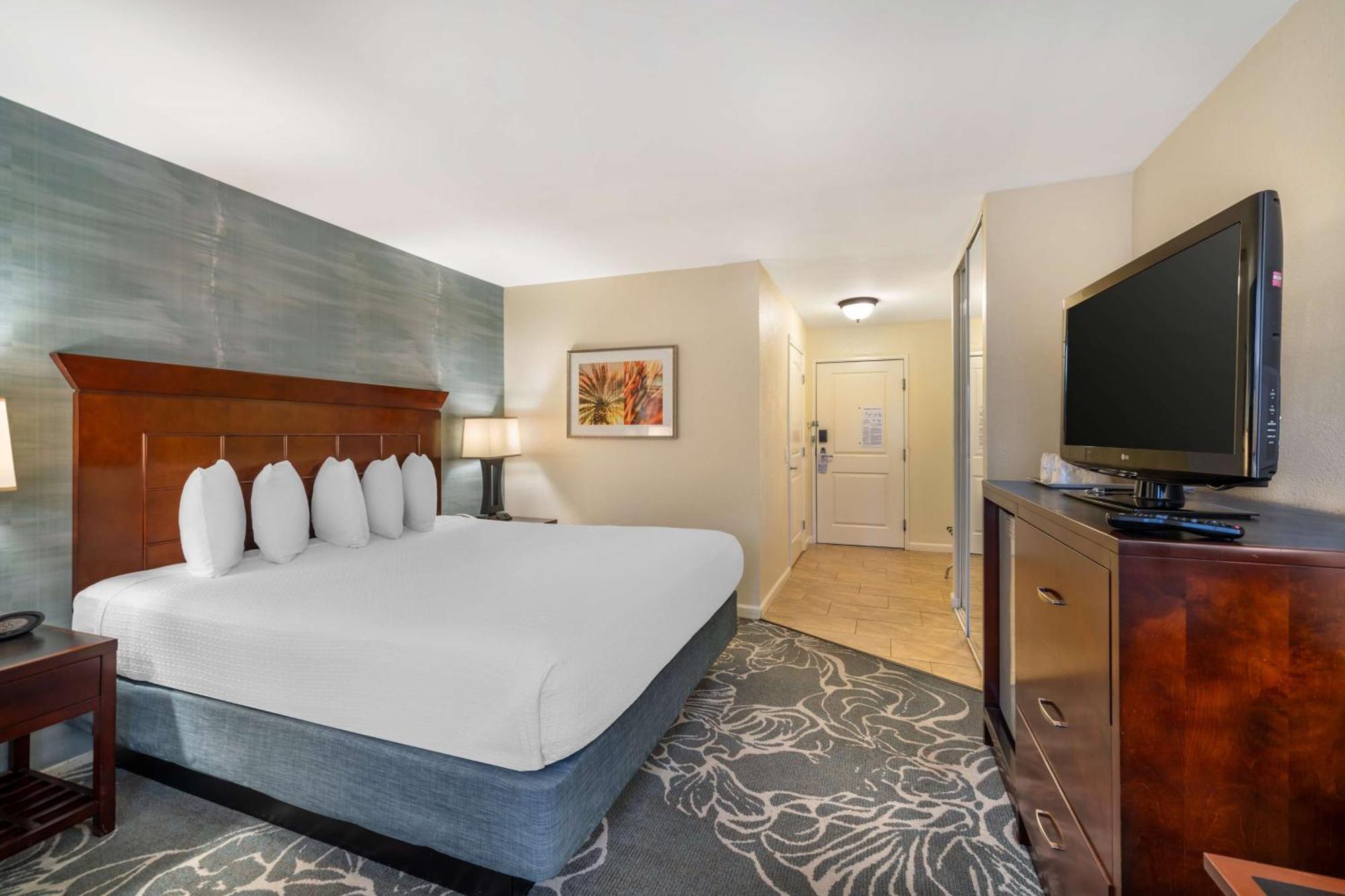 Best Western Plus Carpinteria Inn Ngoại thất bức ảnh